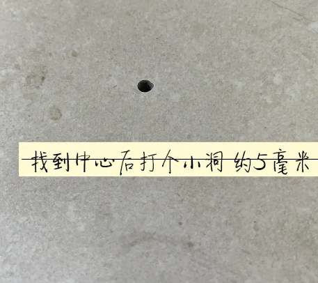 永春瓷砖空鼓维修公司专业解答在瓷砖铺贴过程中，如果砂料搅拌不均匀，将会带来以下问题